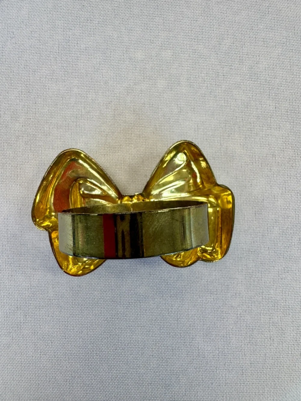 Brass Bow Napkin Rings Vintage 80's Set of Four - Picture 6 of 6